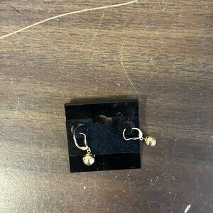 14kt Gold drop earrings